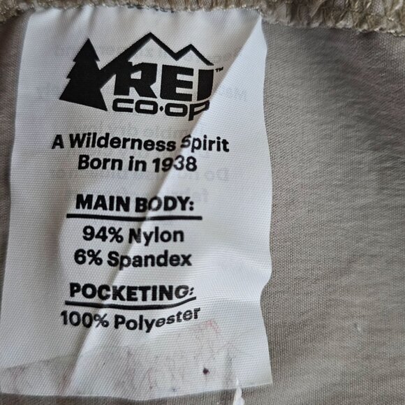 REI Co-op Women's Relaxed Belted Waist Sahara Convertible Hiking Pants Size 10 - Picture 11 of 16